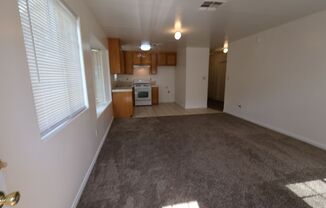 3 beds, 2 baths, $1,650, Unit A