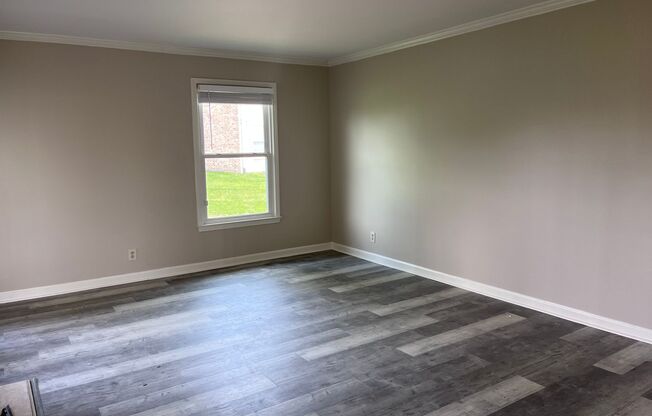 Spacious 2 bedroom condo in Churchill Xing in Madison