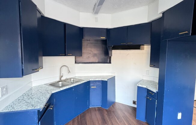878 GRANVILLE DR