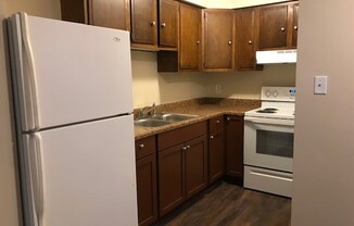 1 bed, 1 bath, 400 sqft, $675, Unit 510 E