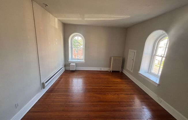 200 - 5608 Ridge  - Sparagno