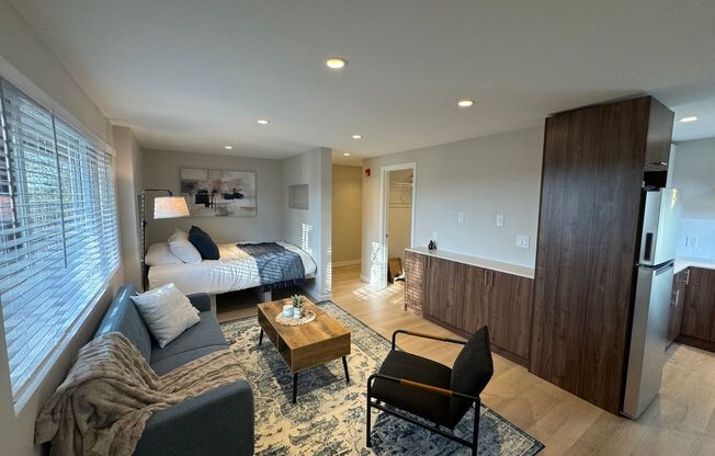 McKinnley Apartments - Luxury Studios!