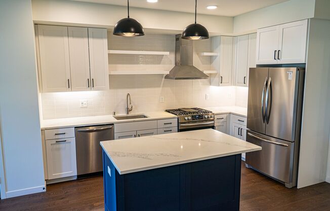 2 beds, 1.5 baths, 1,116 sqft, $2,695, Unit 103
