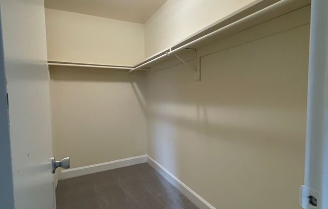 1 bed, 1 bath, 745 sqft, $1,750, Unit 14200 #302