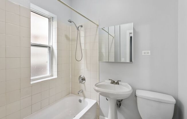 Studio, 1 bath, 200 sqft, $1,250, Unit 1456-204