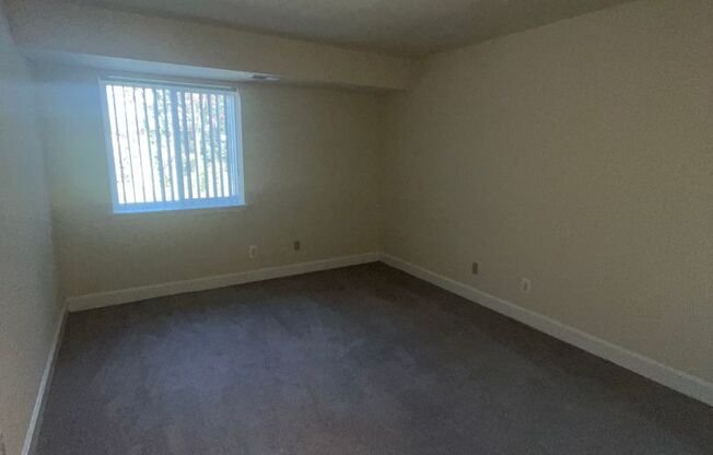 1 bed, 1 bath, 745 sqft, $1,750, Unit 14233 #301