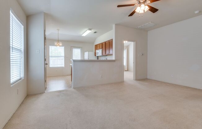 Charming 3-Bedroom Rental in Grand Prairie ISD!