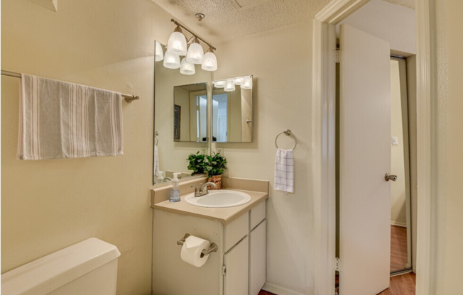 1 bed, 1 bath, 750 sqft, $945, Unit 316