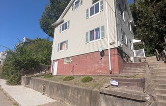 2404 S 18th Pittsburgh PA 15203