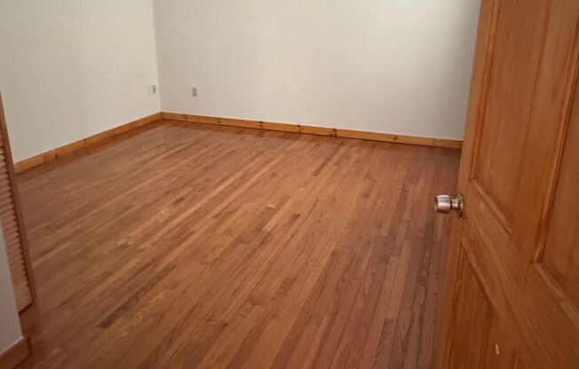 1 bed, 1 bath, 755 sqft, $1,550, Unit 4107
