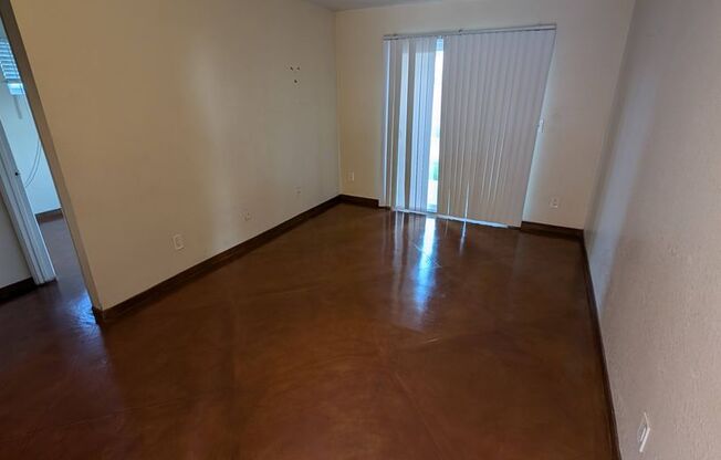 1 bed, 1 bath, 600 sqft, $799, Unit 24