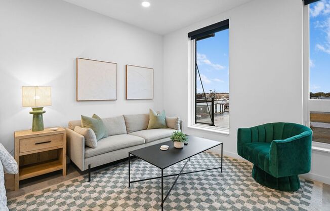 Studio, 1 bath, 530 sqft, $1,385, Unit 319