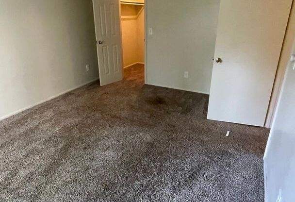 2 beds, 1 bath, $1,500