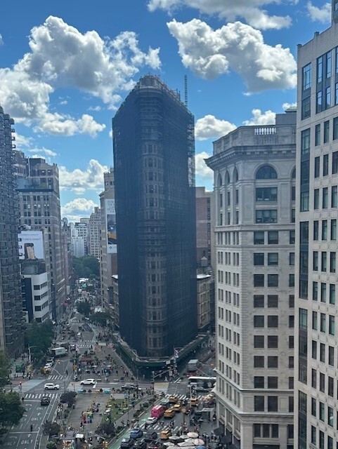 210 Fifth Avenue