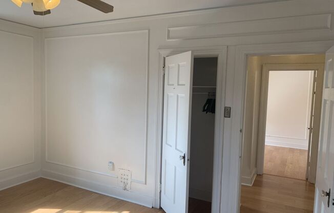 2 beds, 1 bath, $2,250, Unit 301