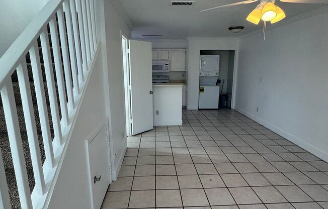 2 beds, 2 baths, $1,395, Unit # 284