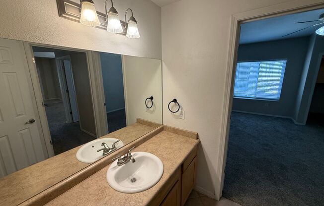 2 beds, 1 bath, $1,395, Unit # 2029