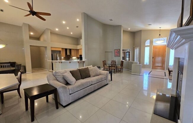 605 SUMMER MESA DR