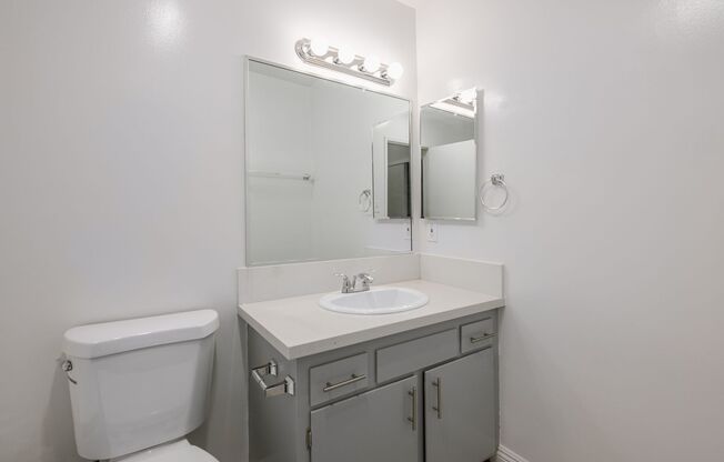 Studio, 1 bath, 450 sqft, $1,645