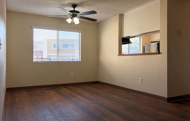 3 beds, 1.5 baths, 1,325 sqft, $2,625, Unit H04