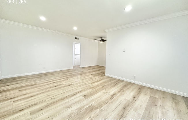 6025 WHITSETT AVE