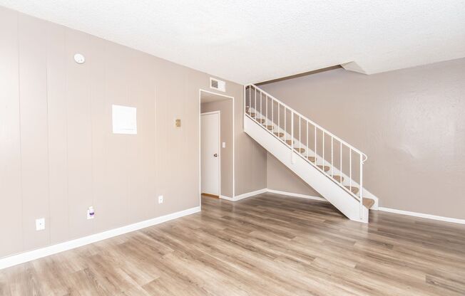 3 beds, 1.5 baths, 1,050 sqft, $1,399