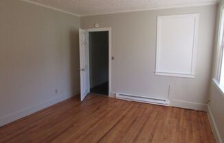 2 beds, 1 bath, $950