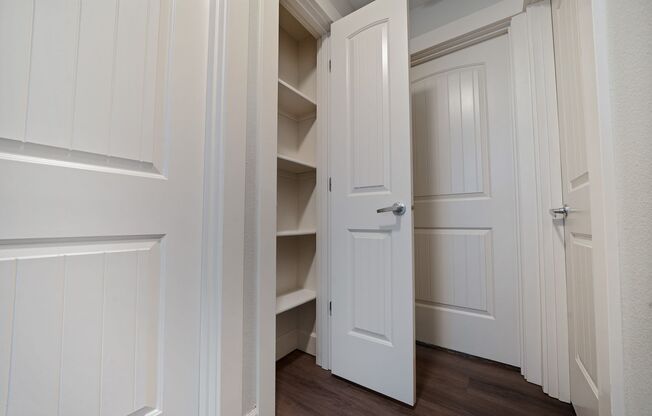 3 beds, 2 baths, 1,189 sqft, $2,395, Unit 306-71