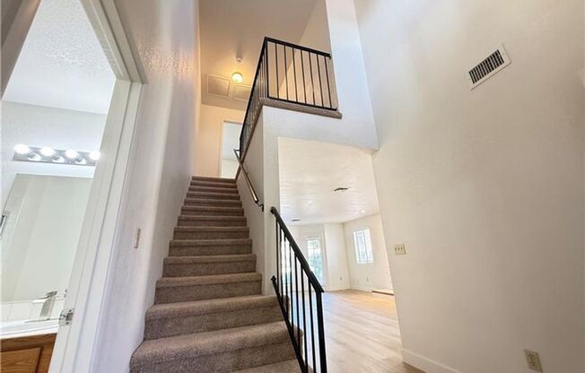 4025 DELOS DR