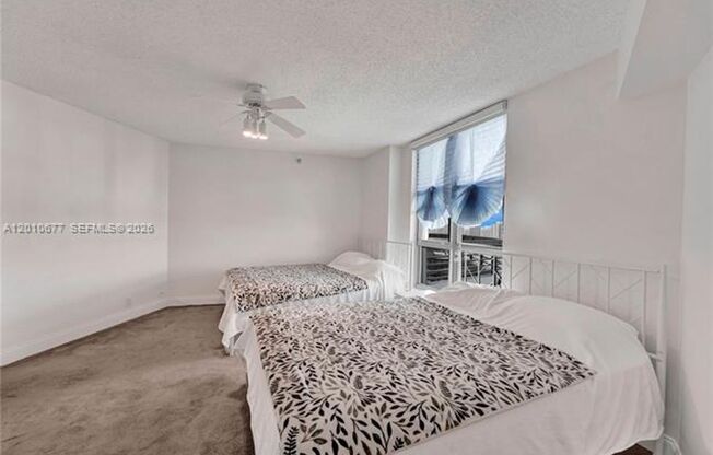 2 beds, 2 baths, $3,500, Unit # 3302