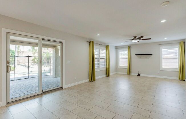 4 beds, 2.5 baths, $3,375