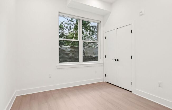 3 beds, 2 baths, 1,250 sqft, $3,667, Unit 110
