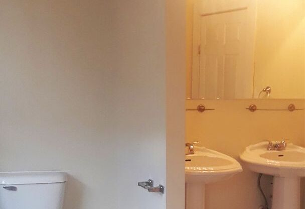 2 beds, 1 bath, $1,300