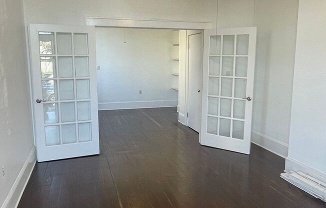 1BD/1BA Shotgun w/ In Unit Washer and Dryer