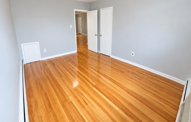 2 beds, 1 bath, 900 sqft, $1,600, Unit B2A