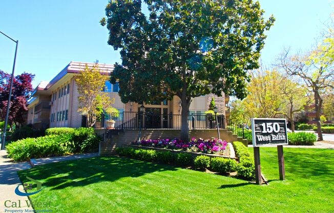 $3395 - 2 Bedroom/2 Bath Condo within walking distance to beautiful downtown Los Altos