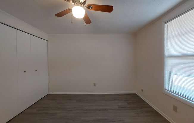 1 bed, 1 bath, 575 sqft, $1,050, Unit Unit #30