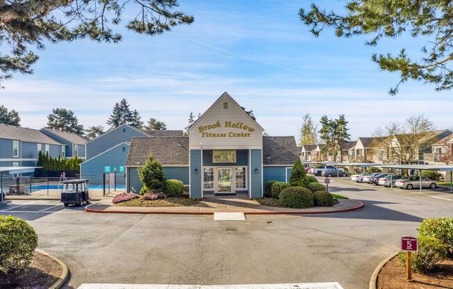 BROOK HOLLOW APARTMENTS