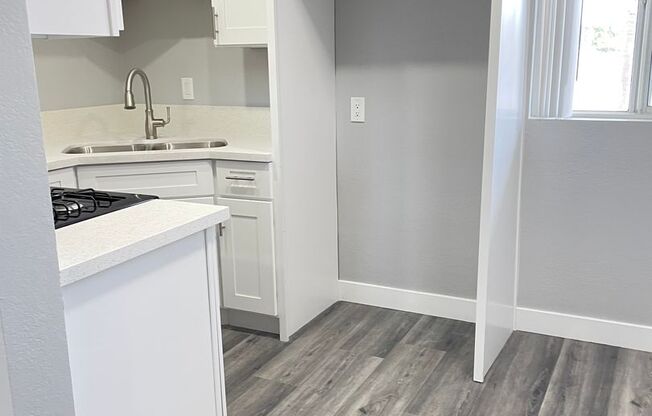 1 bed, 1 bath, 575 sqft, $2,195, Unit #529