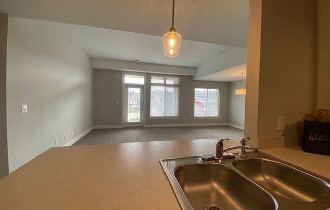 2 beds, 2 baths, 1,284 sqft, $2,171, Unit 2105-201