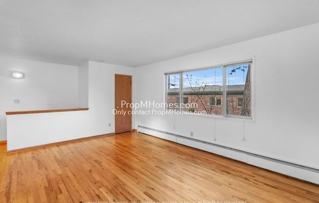 Updated One Bedroom Condo Within Walking Distance to OHSU!
