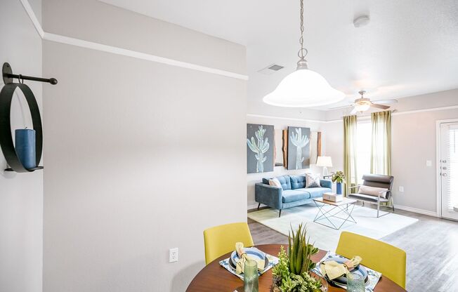 1 bed, 1 bath, 781 sqft, $1,104