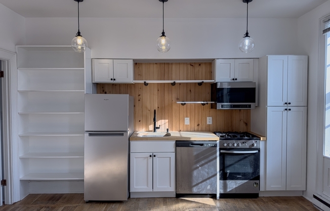 2105 Green St Unit 3F