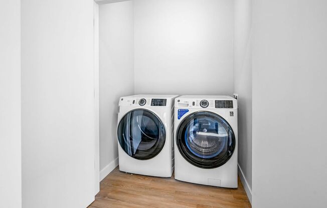 2 beds, 2 baths, 960 sqft, $2,250, Unit 514