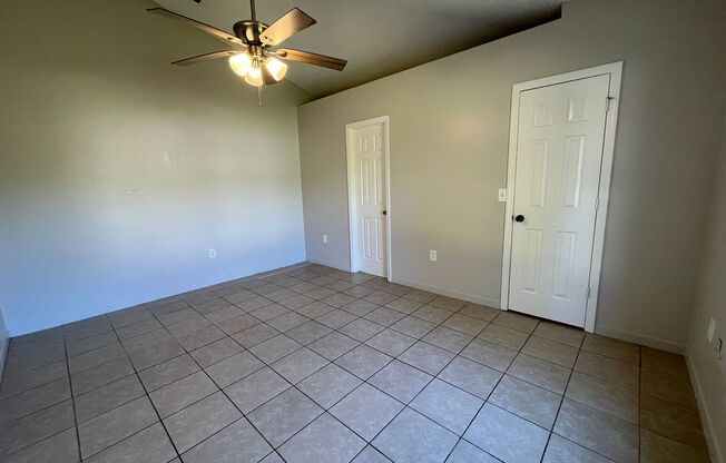 3 beds, 2 baths, $1,750