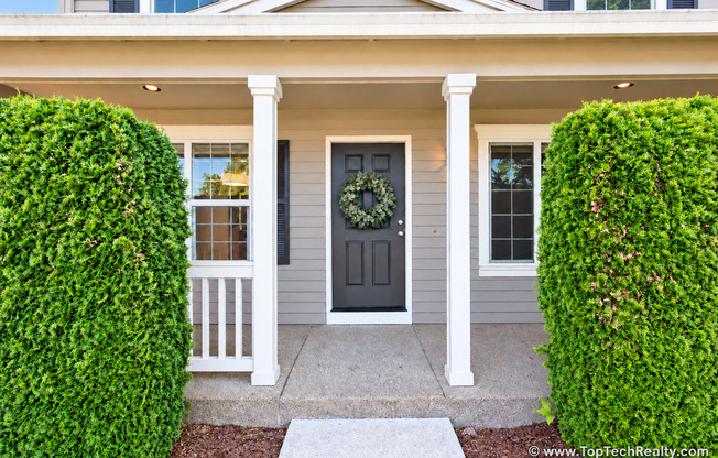 3 beds, 2.5 baths, $2,550