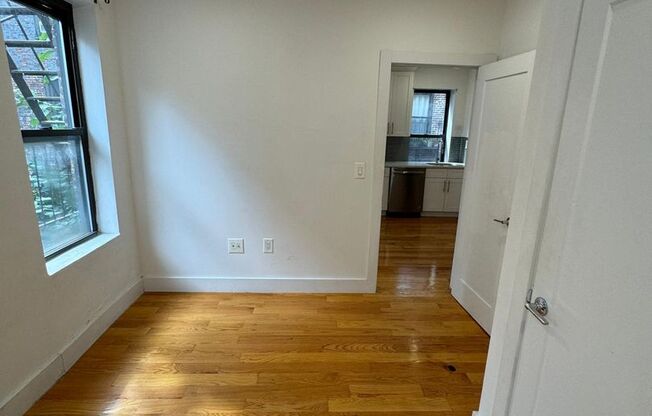 3 beds, 1 bath, $3,600