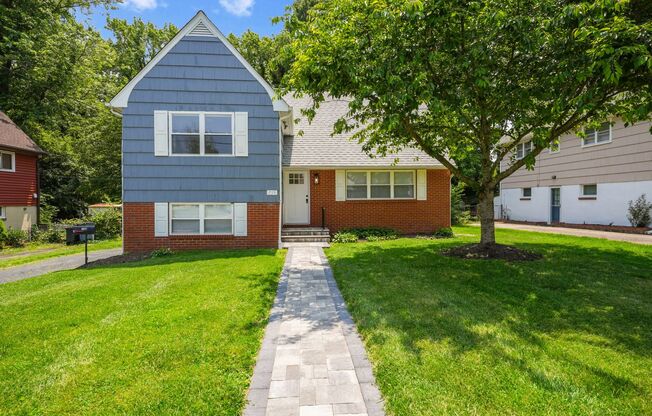 Renovated 3 bedroom home in Annapolis! Beautiful!