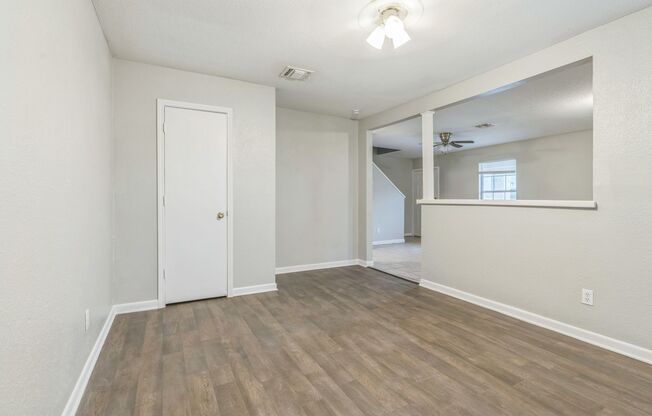 Spacious 4-Bedroom Townhome in Quiet Community!