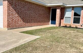 2 beds, 1.5 baths, $1,595